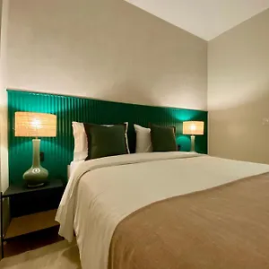 https://canarios-apartments-cardal-iii.hotels-lisbon-portugal.com
